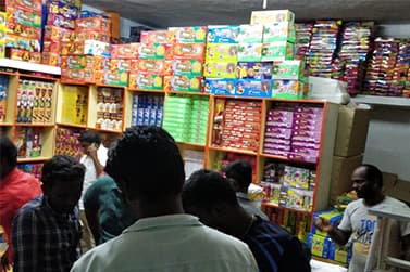 Crackers shop interior 3